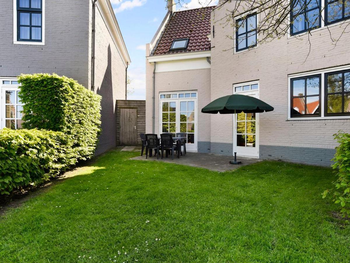 Luxury 4-Person Residence In The Holiday Park Landal Esonstad Anjum Exterior photo
